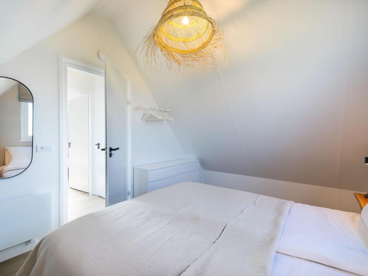 Cosy Holiday Home In Oostkapelle With A Garden Экстерьер фото