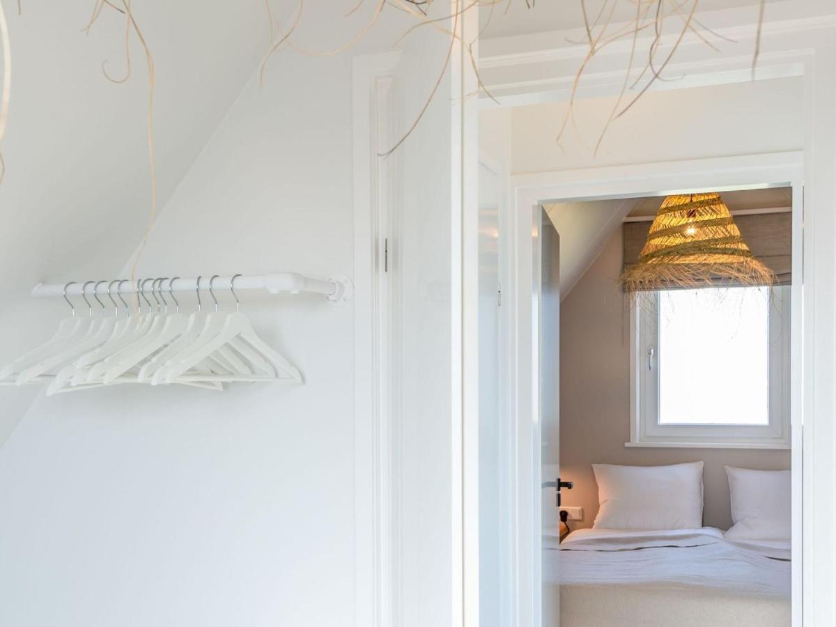 Cosy Holiday Home In Oostkapelle With A Garden Экстерьер фото